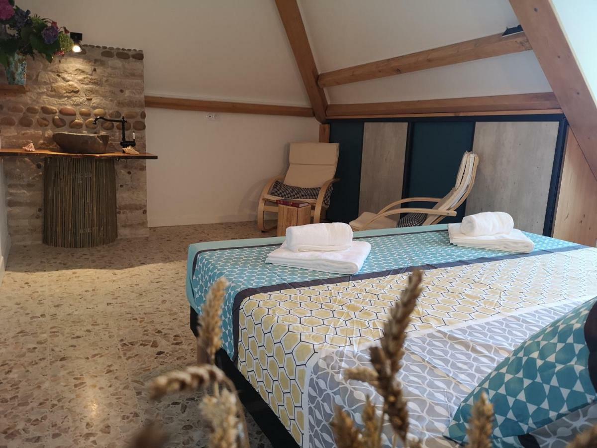 Bellevue Bed and Breakfast Chateauneuf-de-Galaure Exteriör bild